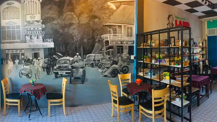 Bộ sưu tập đồ cổ độc đáo tại Land Coffee, gợi nhớ về thời gian đã qua