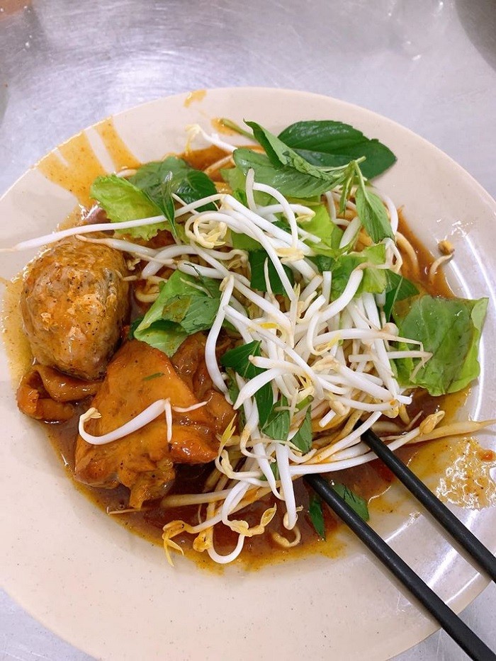 Bánh tầm cay Cô Lan - Món đặc sản cay nồng của Cà Mau