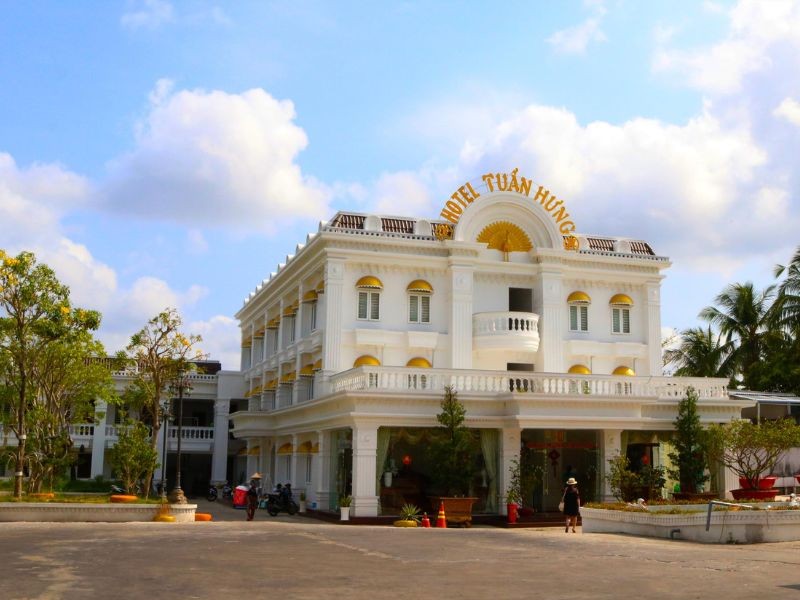Kiến trúc sang trọng của Khách sạn Tuấn Hưng