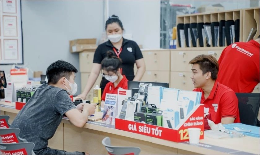 Đến cửa hàng Điện Thoại Vui để mua SIM MobiFone số đẹp